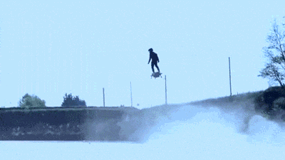 在光速進步中的科技水平進行對傳統理念的顛覆革命下，碳纖維將會像&ldquo;老前輩&rdquo;鋼鐵一樣得到廣泛的應用，走入千千萬萬平民百姓的家